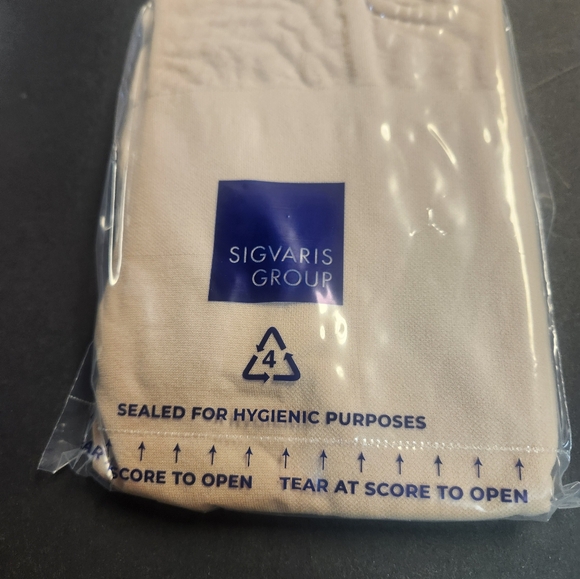 SIGVARIS Medical Graduated Compression Sheer Hosiery Size D See Chart. - Picture 5 of 6